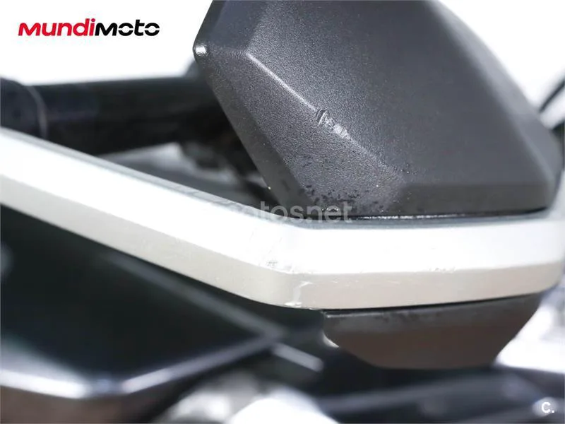Benelli TRK 502 – Vista 15