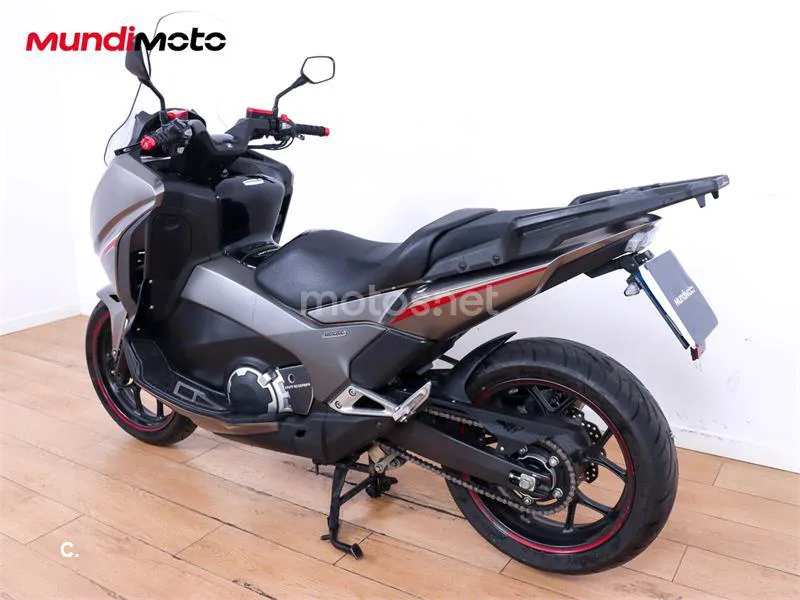 Honda Integra – Vista 8