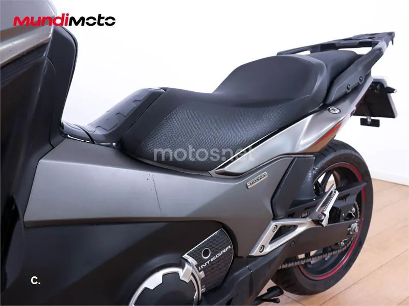 Honda Integra – Vista 10
