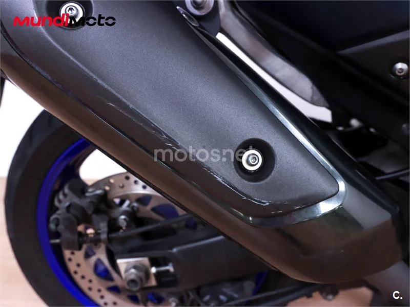 Yamaha TMAX – Vista 15