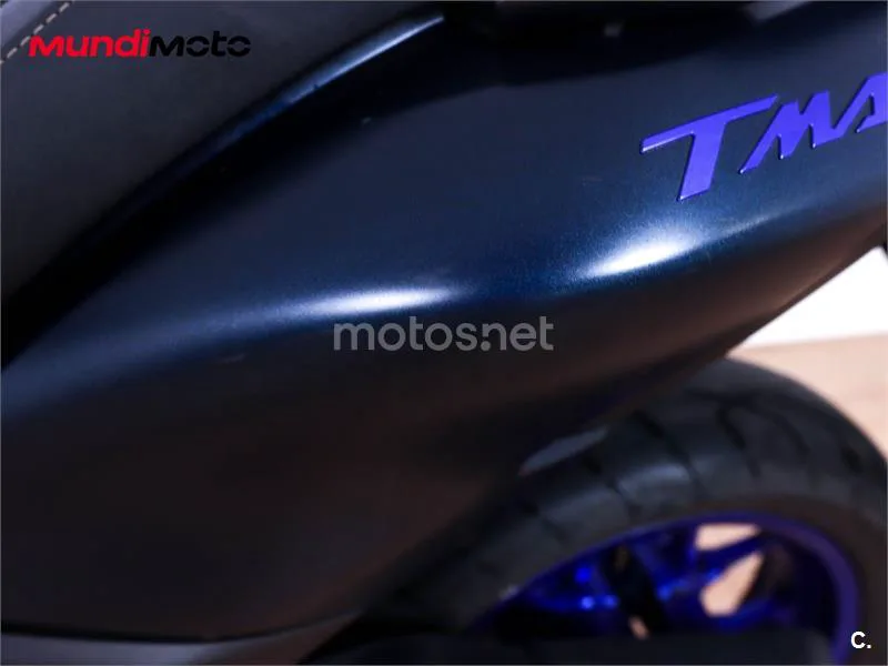 Yamaha TMAX – Vista 20