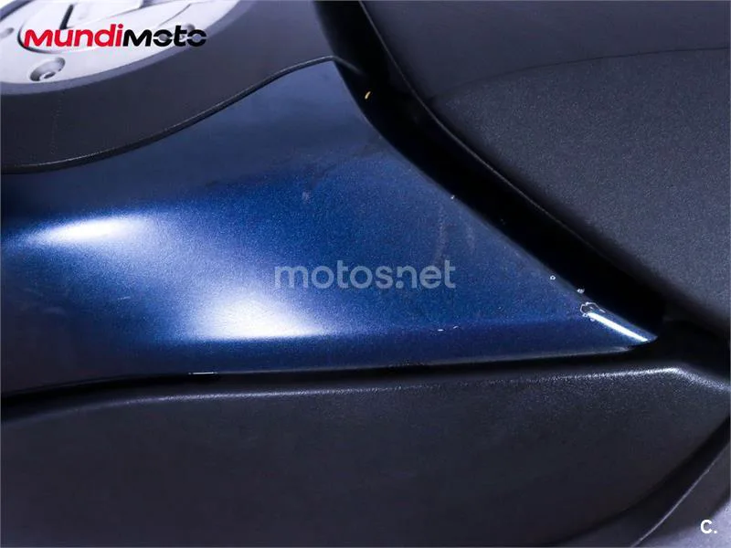 Yamaha TMAX – Vista 22