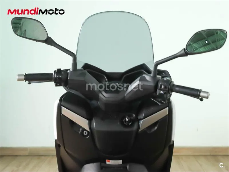 Yamaha XMAX 250 – Vista 11