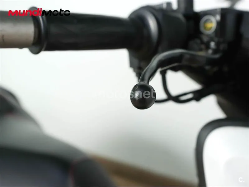 Yamaha XMAX 250 – Vista 26