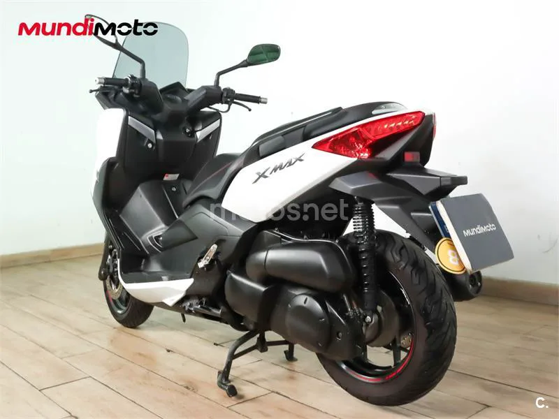 Yamaha XMAX 250 – Vista 8