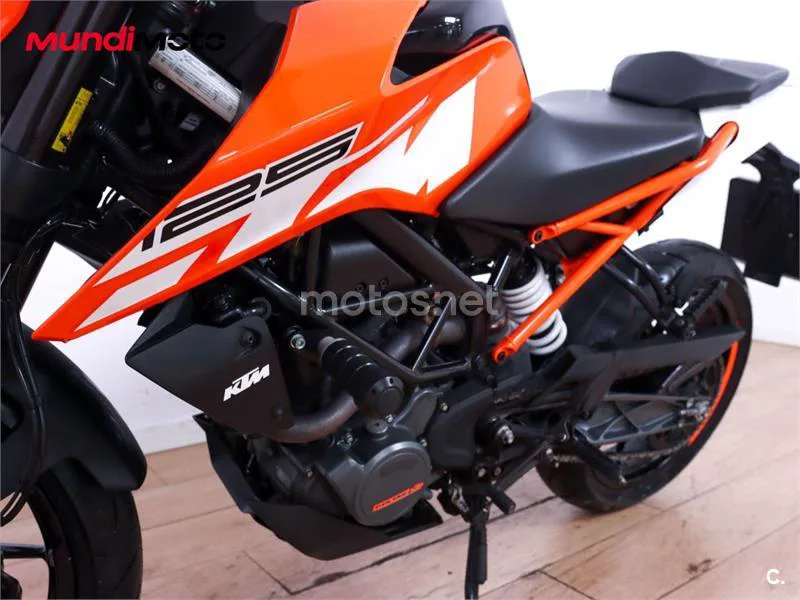 KTM 125 – Vista 10