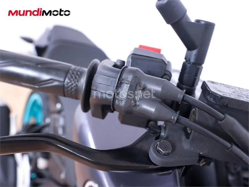 Yamaha MT-125 – Vista 15