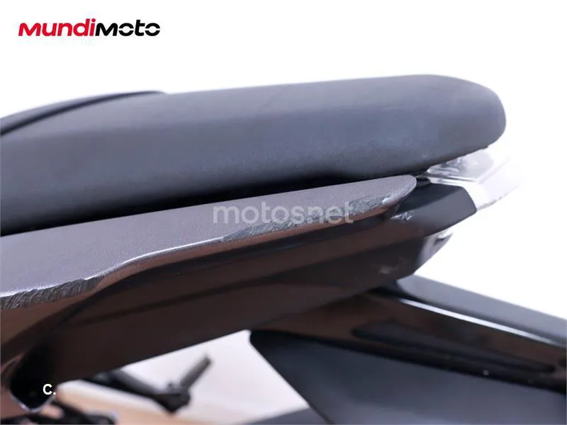 Yamaha MT-125 – Vista 18