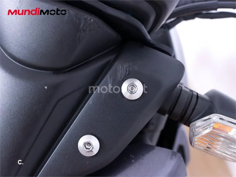Yamaha MT-125 – Vista 21