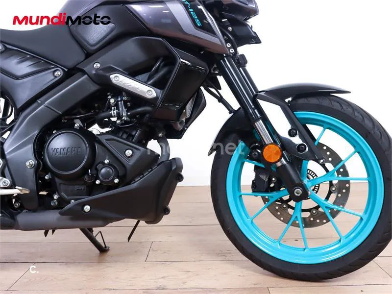 Yamaha MT-125 – Vista 22