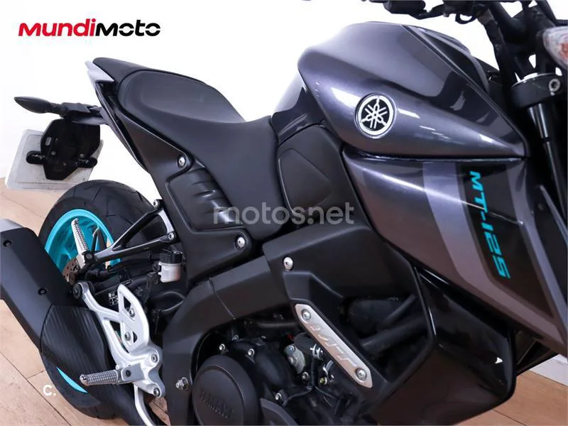 Yamaha MT-125 – Vista 25