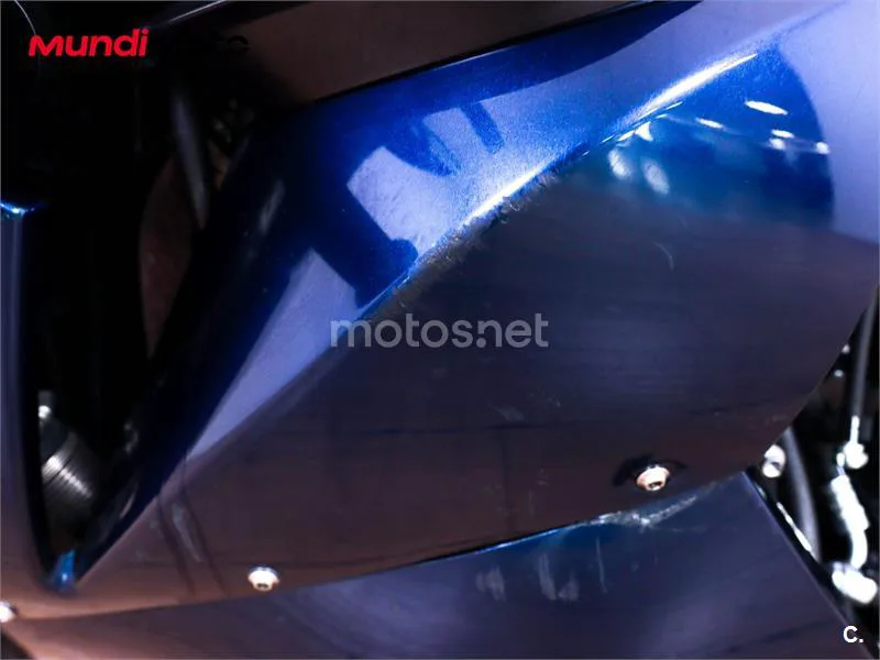 Kawasaki ZZR 1400 – Vista 17