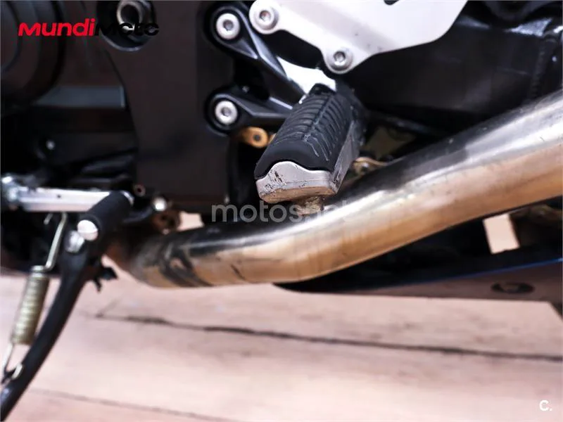 Kawasaki ZZR 1400 – Vista 22
