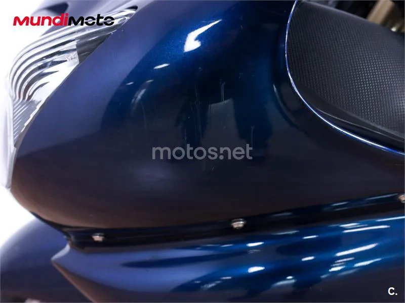 Kawasaki ZZR 1400 – Vista 30