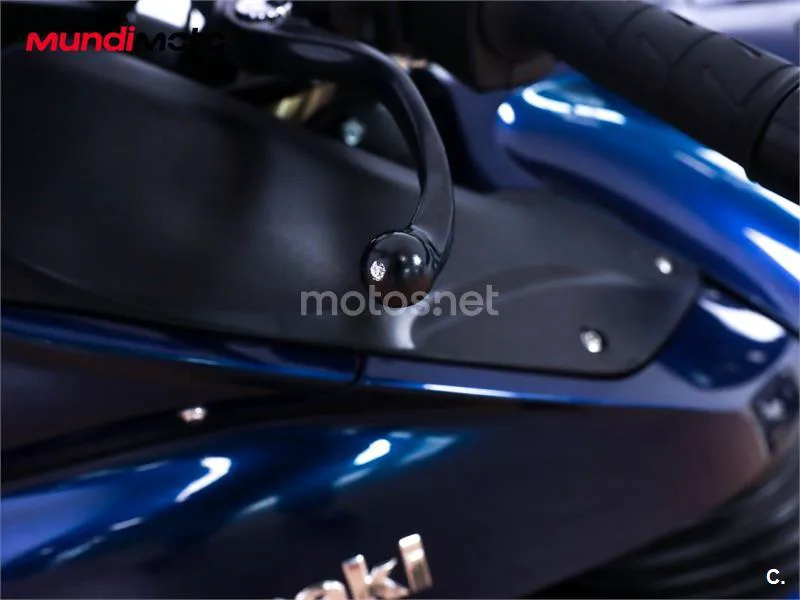 Kawasaki ZZR 1400 – Vista 33