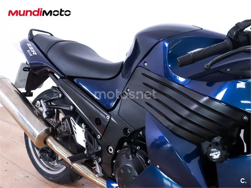 Kawasaki ZZR 1400 – Vista 37