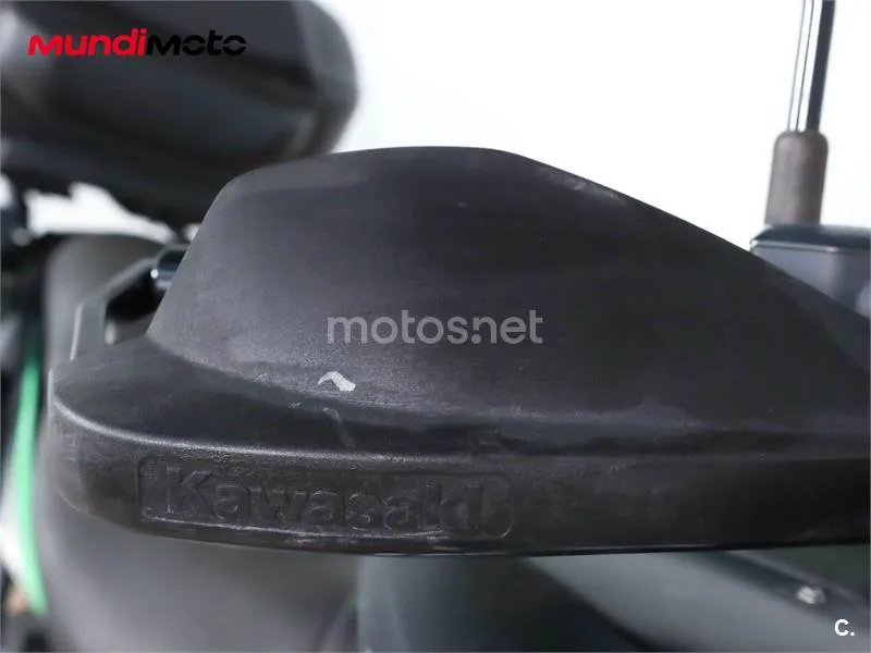 Kawasaki Versys – Vista 17