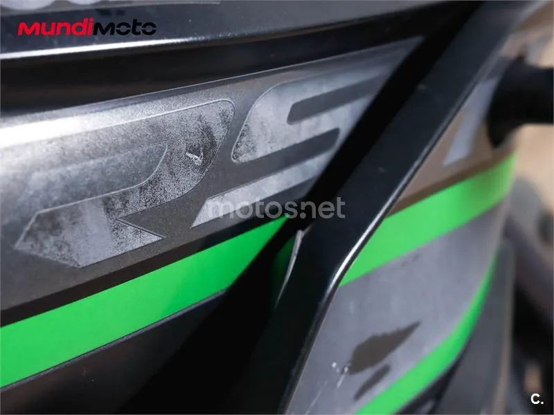 Kawasaki Versys – Vista 19