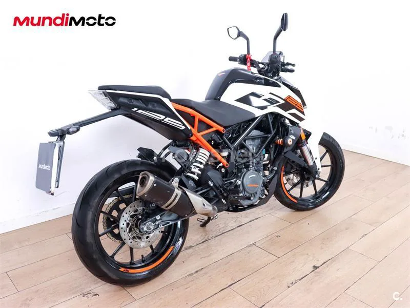 KTM 125 – Vista 3