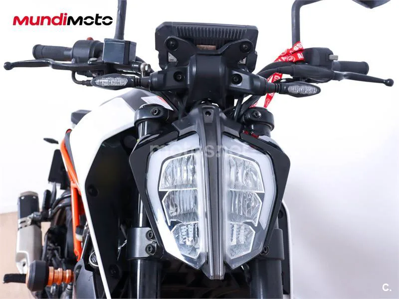 KTM 125 – Vista 5