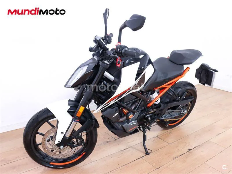KTM 125 – Vista 7
