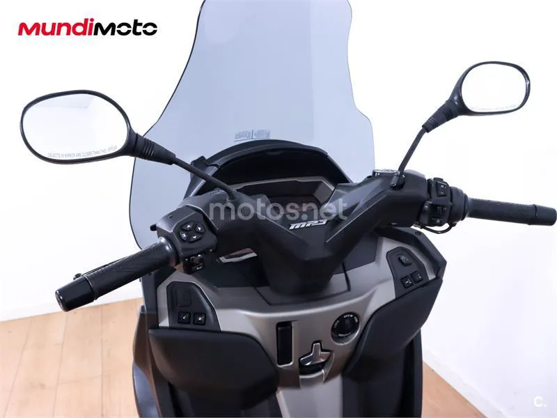 Piaggio MP3 – Vista 11
