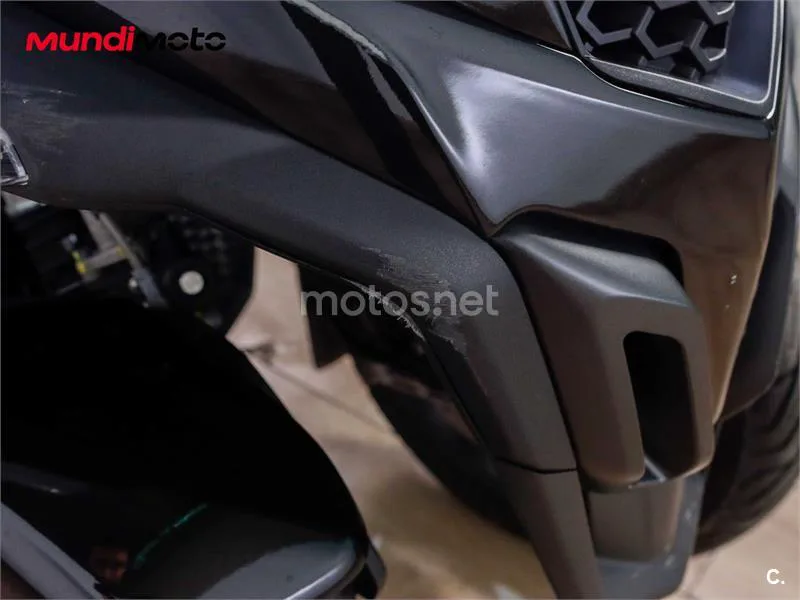 Piaggio MP3 – Vista 16