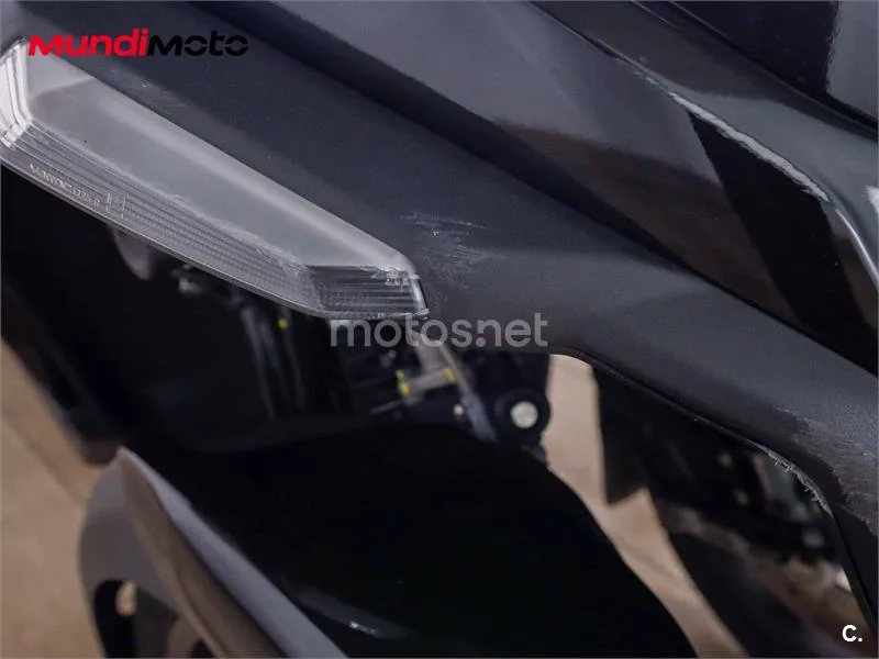 Piaggio MP3 – Vista 17