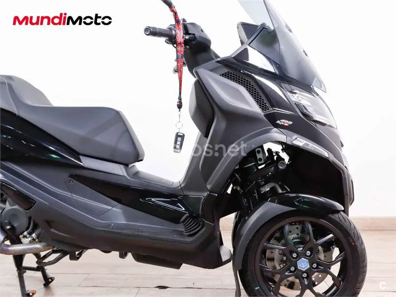 Piaggio MP3 – Vista 32