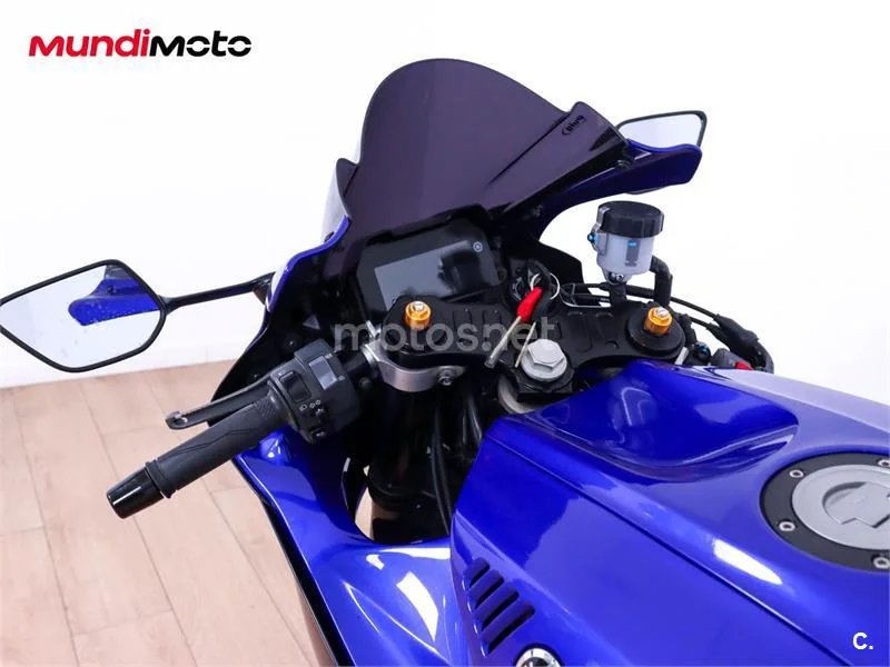 Yamaha R7 – Vista 11