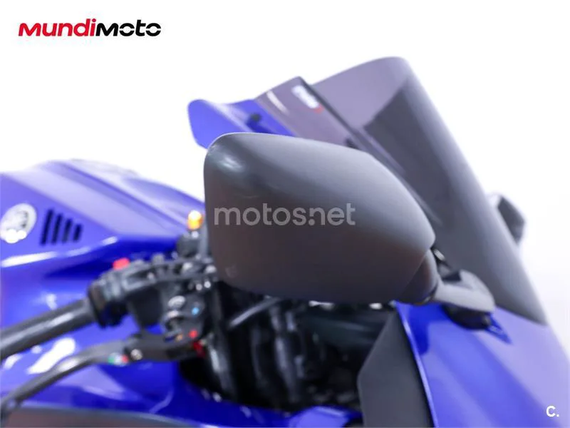 Yamaha R7 – Vista 13