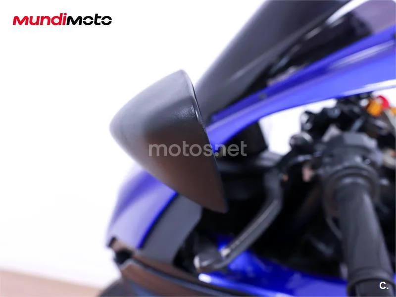 Yamaha R7 – Vista 16