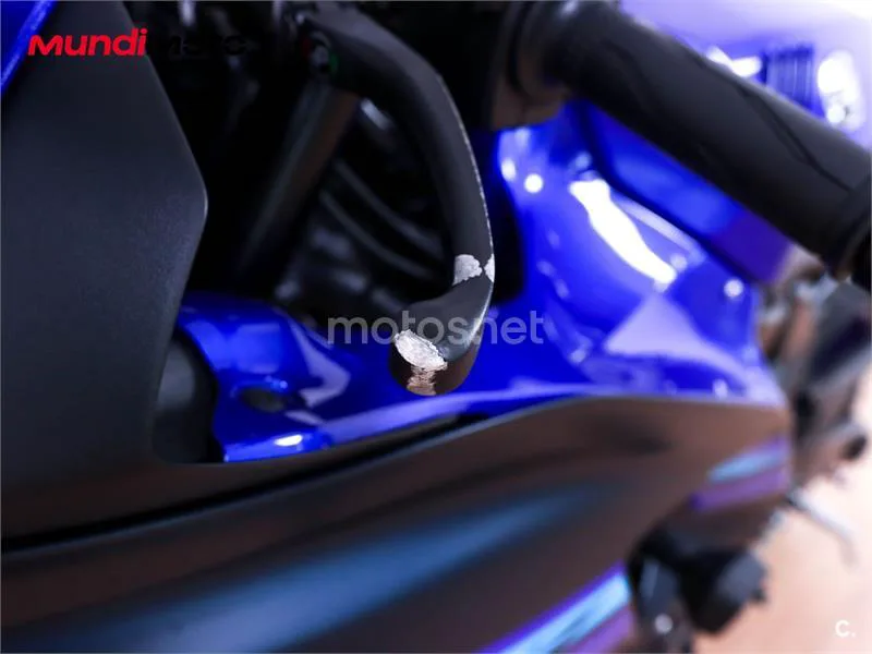 Yamaha R7 – Vista 17