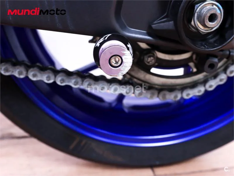 Yamaha R7 – Vista 26