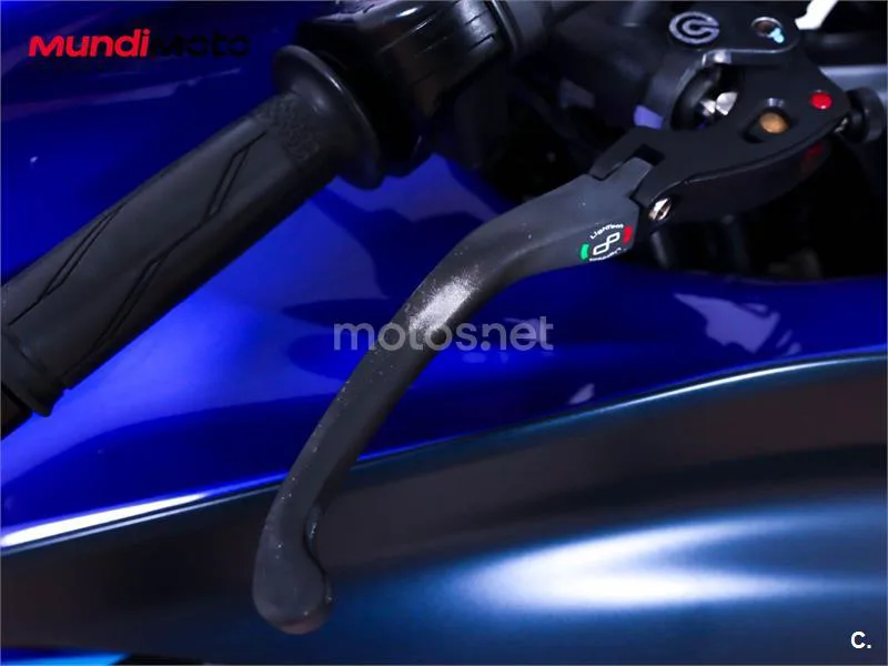 Yamaha R7 – Vista 30