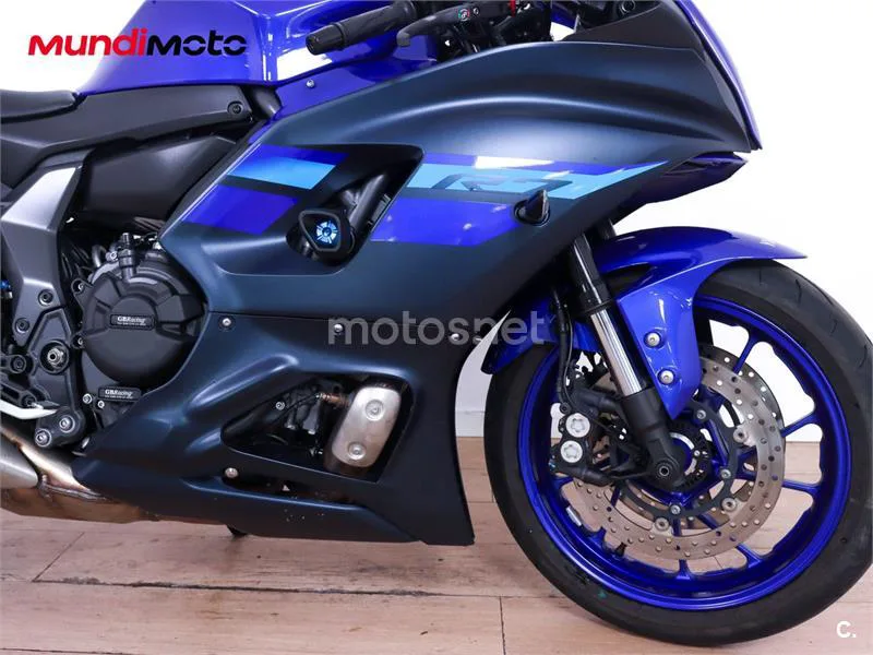 Yamaha R7 – Vista 34