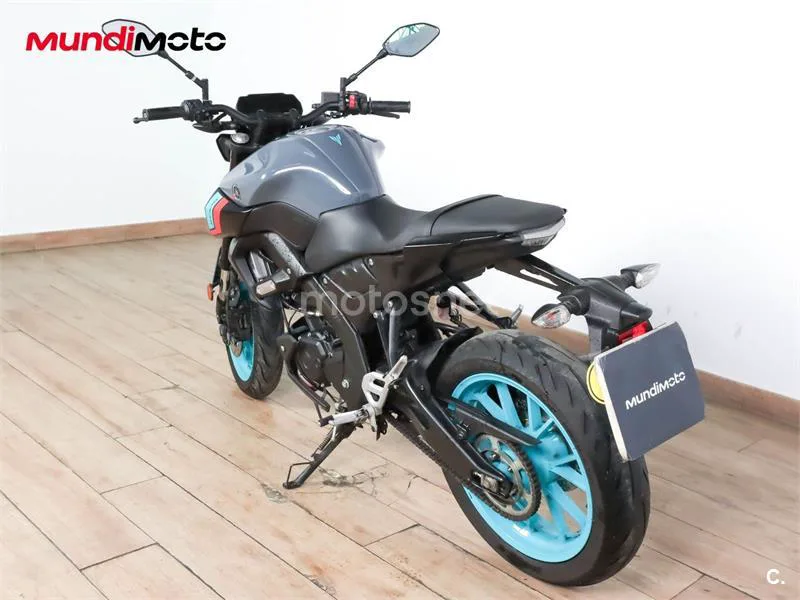 Yamaha MT-125 – Vista 8