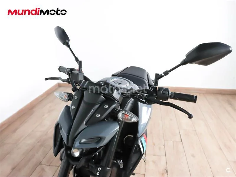 Yamaha MT-125 – Vista 10