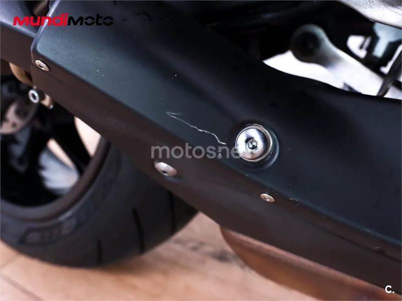 Yamaha R1 – Vista 18
