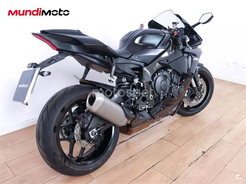 Yamaha R1 – Vista 3
