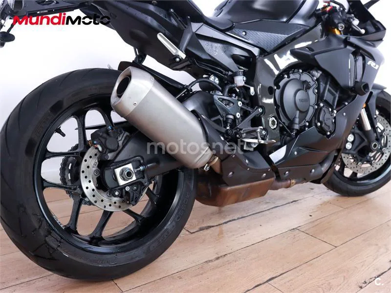 Yamaha R1 – Vista 4
