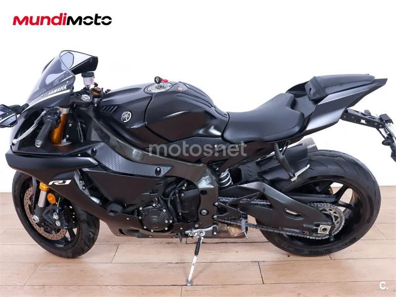 Yamaha R1 – Vista 6