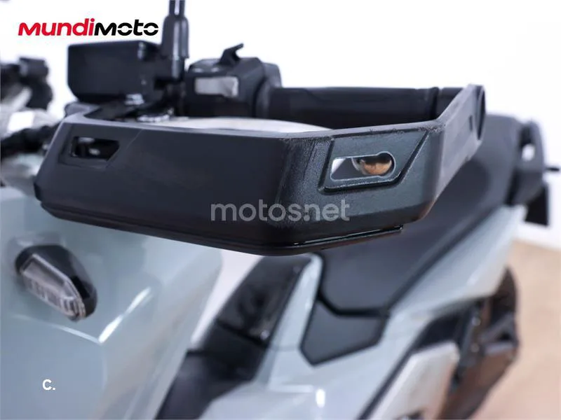 Honda X-ADV – Vista 14
