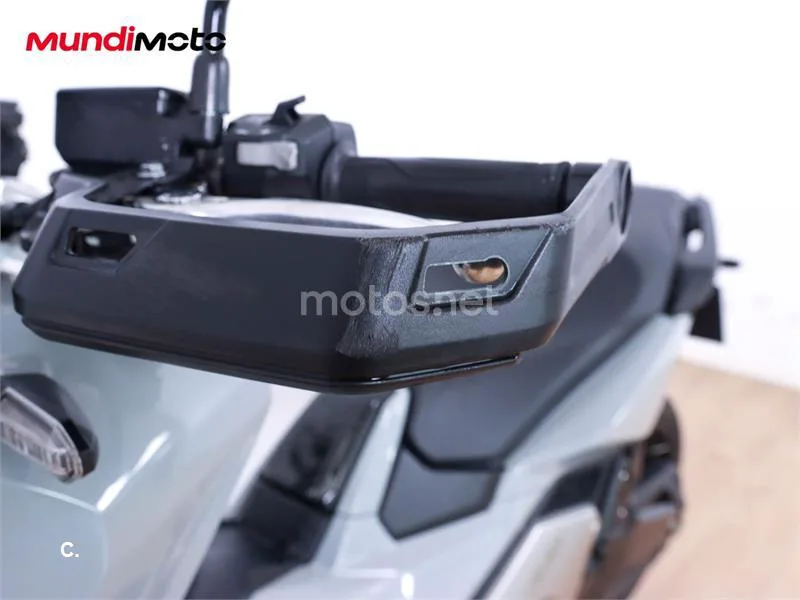 Honda X-ADV – Vista 15