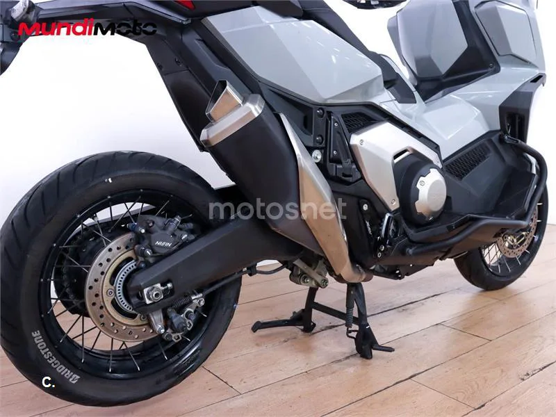 Honda X-ADV – Vista 4