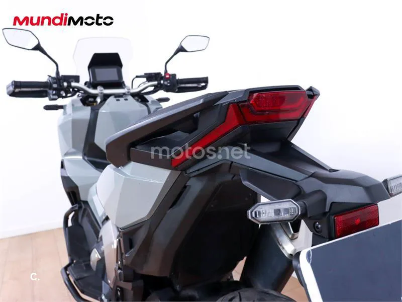 Honda X-ADV – Vista 9