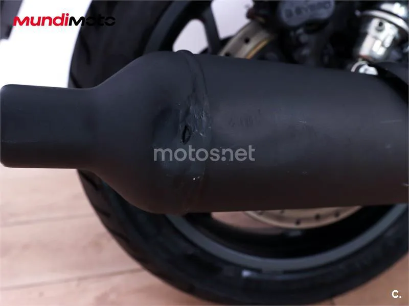 Royal Enfield Shotgun 650 – Vista 14