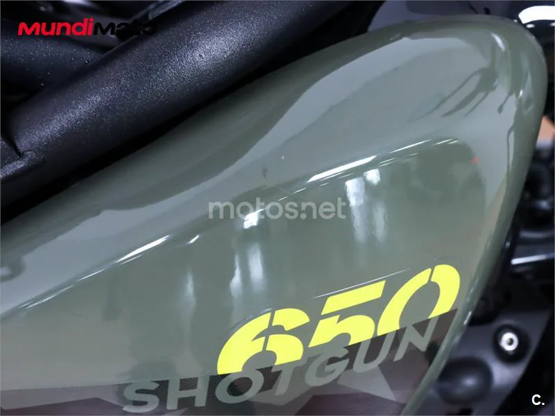 Royal Enfield Shotgun 650 – Vista 20