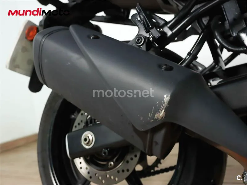 Suzuki SV 650 – Vista 23