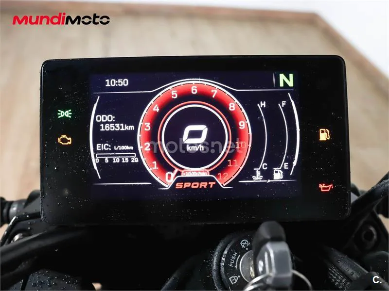 CFMOTO 650NK – Vista 12